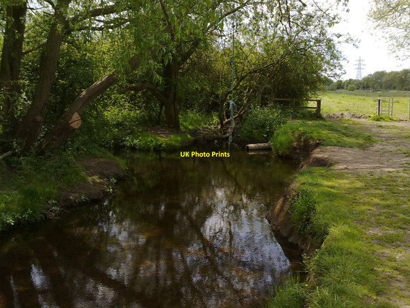 Photo 6"x4" Tributary of the River Biam Aylestone c2010