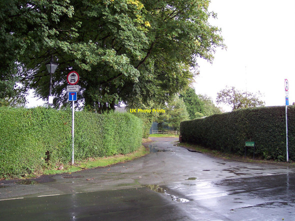 Photo 6"x4" Within Way Hale leads to the Mersey Way path Hale\/SJ4682 c2010