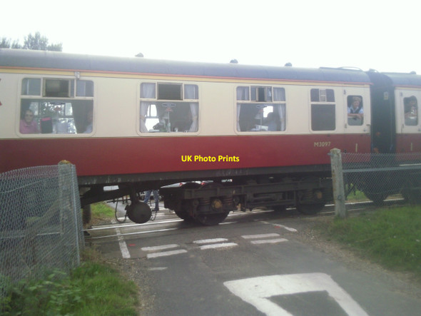 Photo 6"x4" A 'special' train at Caldecott Crossing Lydd c2010