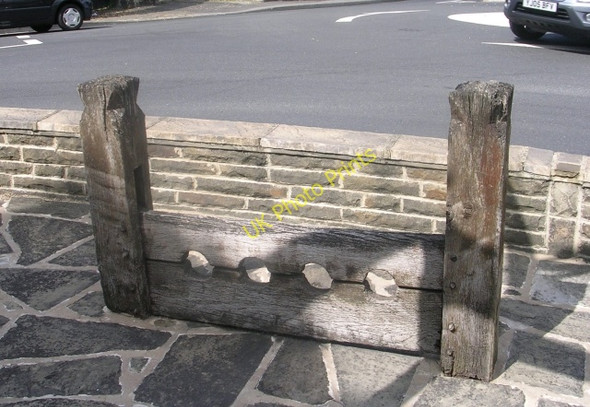 Photo 6"x4" Stocks - bottom of Pool Bank New Road Pool\/SE2445 c2009