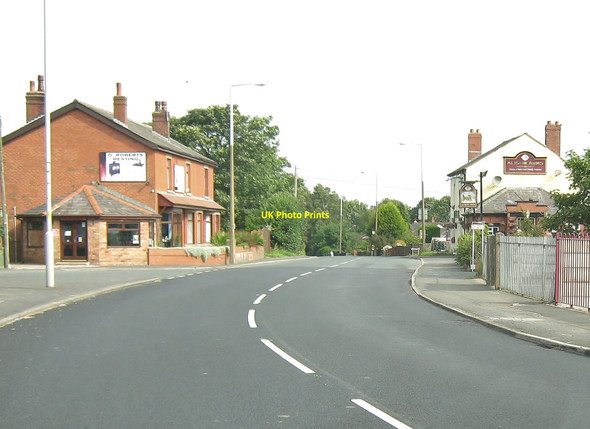 Photo 6"x4" A bend on the A49 Coppull Moor c2010