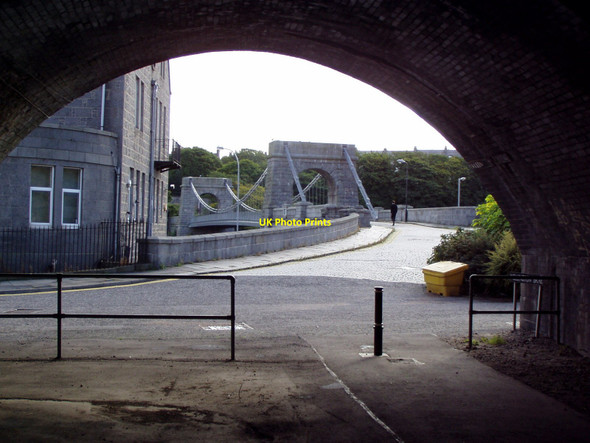 Photo 6"x4" Wellington Bridge from under railway arch Aberdeen\/NJ9206 c2010