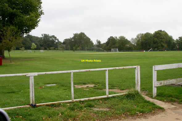 Photo 6"x4" Finchampstead - Memorial Ground Finchampstead c2010