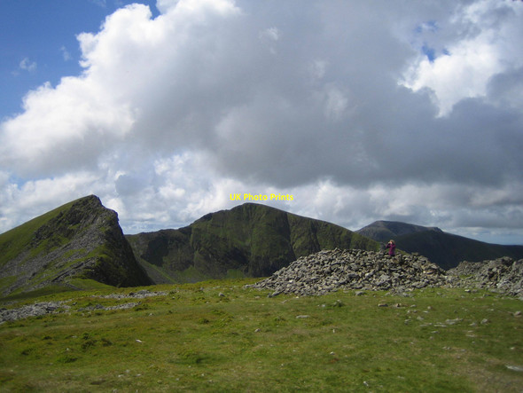 Photo 6"x4" Summit cairn, Y Garn Rhyd-Ddu\/SH5652 c2007