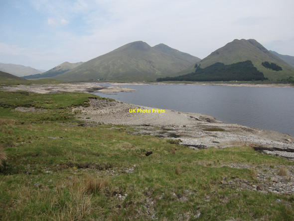 Photo 6"x4" Loch Cluanie Loch Cluanie\/NH0811 c2010