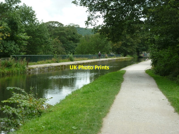 Photo 6"x4" Walking along the Leeds to Liverpool Canal #172 Bingley\/SE1139 c2010