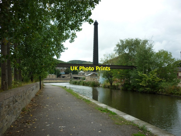 Photo 6"x4" Walking along the Leeds to Liverpool Canal #189 Bingley\/SE1139 c2010