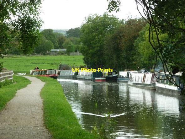 Photo 6"x4" Walking along the Leeds to Liverpool Canal #206 Bingley\/SE1139 c2010
