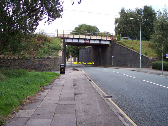 Photo 6"x4" The West Coast Main Line crosses Walkden Avenue Wigan c2010