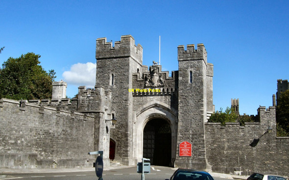 Photo 6"x4" Arundel Castle gatehouse Arundel c2010