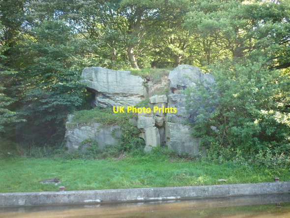 Photo 6"x4" Walking along the Leeds to Liverpool Canal #234 Keighley c2010