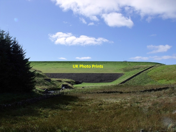 Photo 6"x4" Buckieburn Reservoir dam Craigengelt c2010