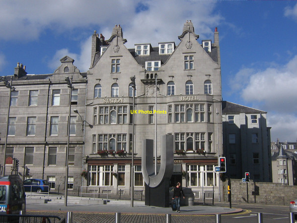 Photo 6"x4" Station Hotel, Aberdeen Aberdeen\/NJ9206 c2010