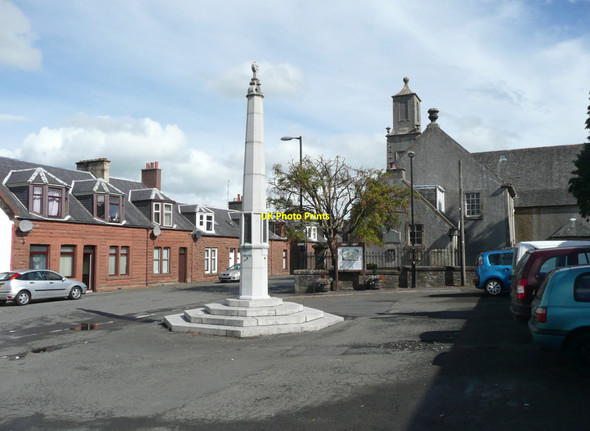 Photo 6"x4" Dailly war memorial Dailly c2010