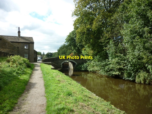 Photo 6"x4" Walking along the Leeds to Liverpool Canal #398 Gargrave c2010
