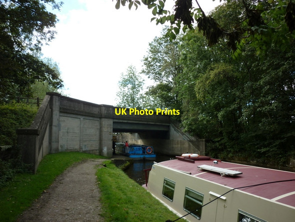 Photo 6"x4" Walking along the Leeds to Liverpool Canal #405 Gargrave c2010
