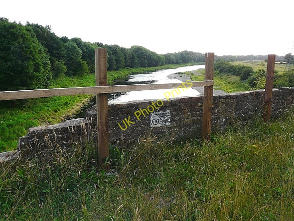 Photo 6"x4" River Eden, downstream from Waverley Viaduct Carlisle c2009