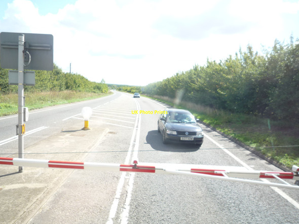 Photo 6"x4" Cholsey and Wallingford Railway level crossing over Wallingford Bypass Wallingford c2010