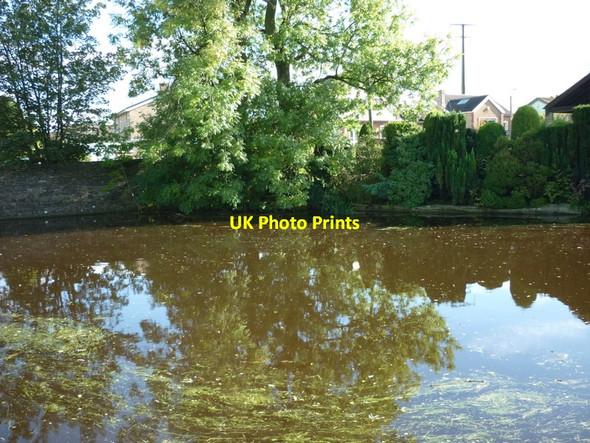 Photo 6"x4" Walking along the Leeds to Liverpool Canal #491 Barnoldswick\/SD8746 c2010