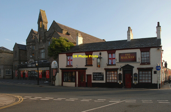 Photo 6"x4" The Railway Ormskirk c2010