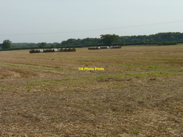 Photo 6"x4" Bales in a stubblefield Kimberley\/TG0704 c2010