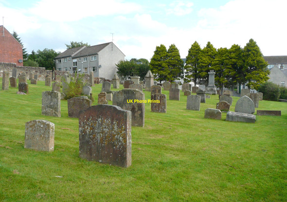 Photo 6"x4" The Auld Kirkyard, Maybole Maybole c2010