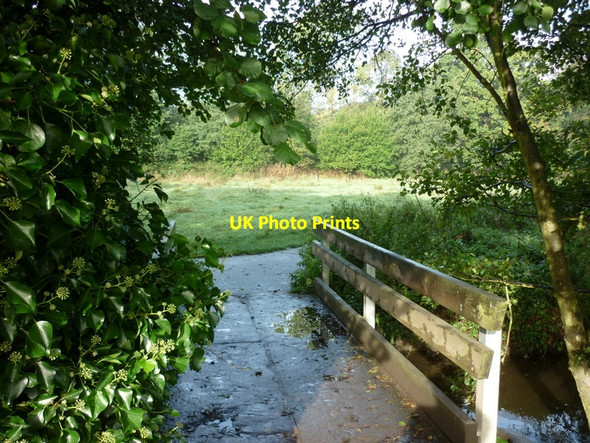 Photo 6"x4" A bridge over Meanwood Beck, Leeds Meanwood c2010