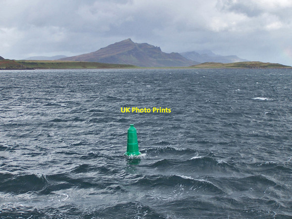Photo 6"x4" Skye to Raasay ferry route marker buoy Peinachorrain c2010
