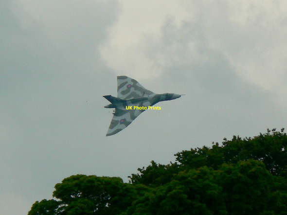 Photo 6"x4" Avro Vulcan XH558, Kemble Airshow, 2009 Rodmarton c2009