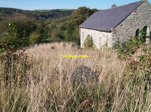 Photo 6"x4" The old section of the cemetery at Eglwys Iestyn Sant Llaniestyn c2010