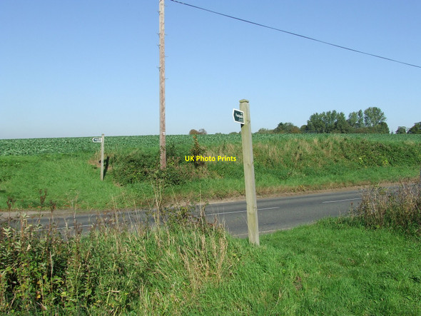 Photo 6"x4" Footpath Signs Melon Green c2010