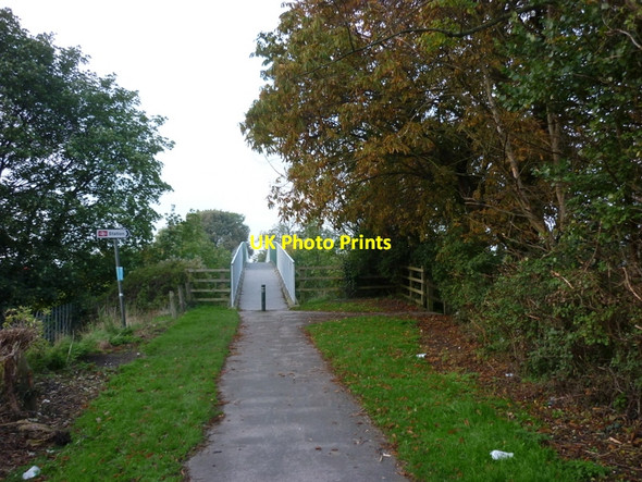 Photo 6"x4" A footbridge over the A63 at Hessle Hessle\/TA0326 c2010