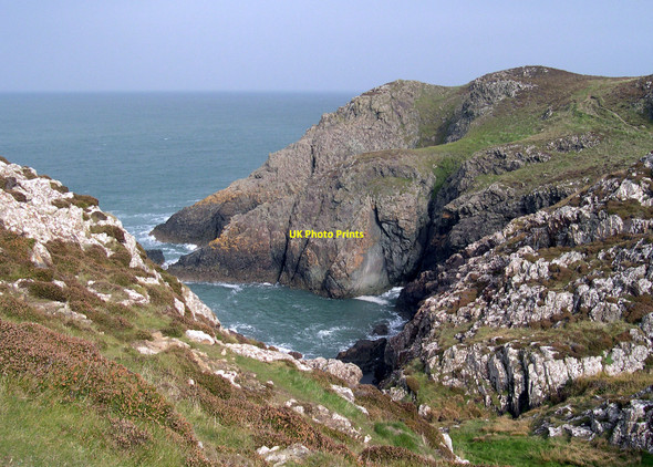 Photo 6"x4" Carreg Onnen bay Trefasser c2010