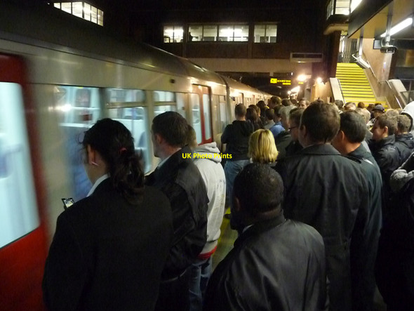 Photo 6"x4" London : Wembley - Wembley Park Station Wembley c2010 P2