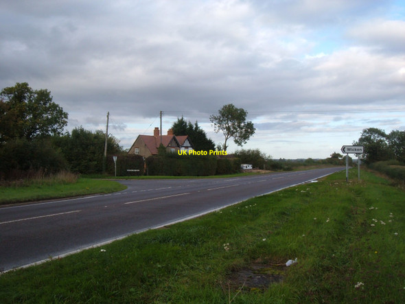 Photo 6"x4" A422  Wicken Road Junction Thornton\/SP7535 c2010