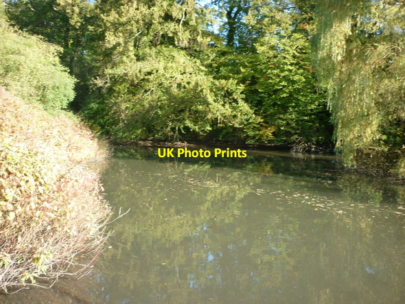 Photo 6"x4" Warter Village Pond Warter c2010