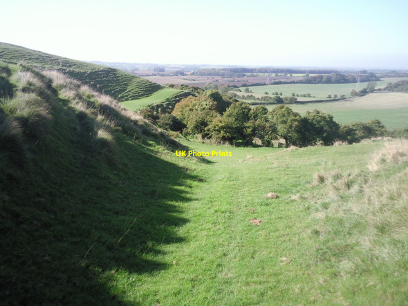 Photo 6"x4" Dry valley followed by the North Downs way Newbarn\/TR1539 c2010