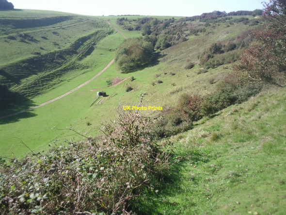 Photo 6"x4" Dry valley near Swingsfield Radio Station Etchinghill\/TR1639 c2010
