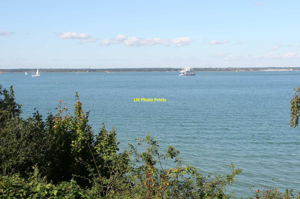 Photo 6"x4" Isle of Wight - Yarmouth Bouldnor c2010