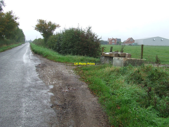 Photo 6"x4" Blocked Entrance Goose Green\/TM1187 c2010