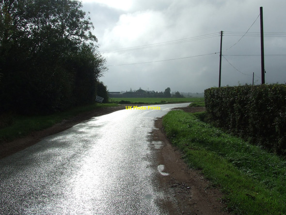 Photo 6"x4" Wet Road Goose Green\/TM1187 c2010