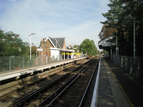 Photo 6"x4" Isleworth station Isleworth c2010