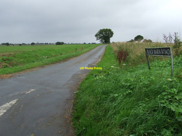 Photo 6"x4" Black Barn Road Goose Green\/TM1187 c2010