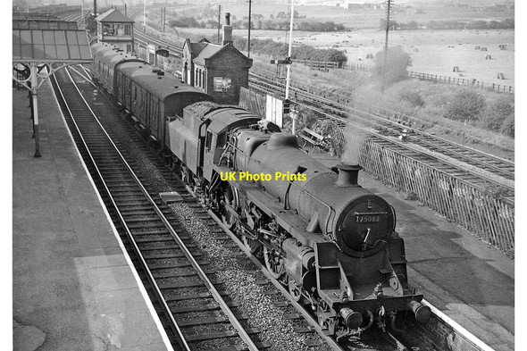 Photo 6"x4" Alfreton & South Normanton Station, with train Alfreton c1961