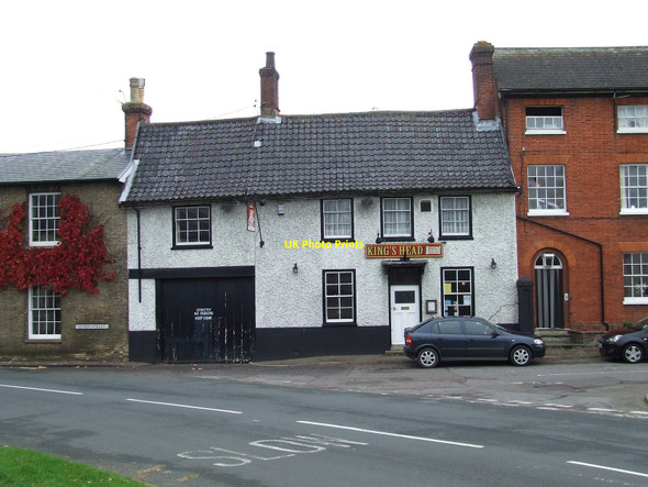Photo 6"x4" The Kings Head New Buckenham c2010