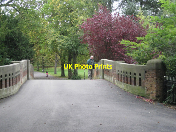 Photo 6"x4" Bridge across the lake, Cannon Hill Park Moor Green\/SP0682 c2010