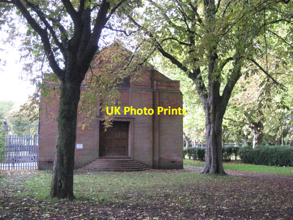 Photo 6"x4" Rear of Birmingham Nature Centre Moor Green\/SP0682 c2010