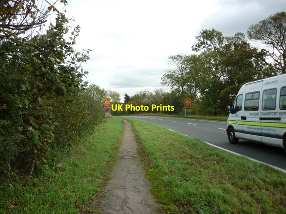 Photo 6"x4" The A1079 towards the Killingwoldgraves roundabout Bishop Burton c2010