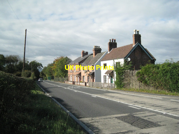 Photo 6"x4" Houses by the A44, Cwmthrallyn Crossgates\/Y Groes c2010