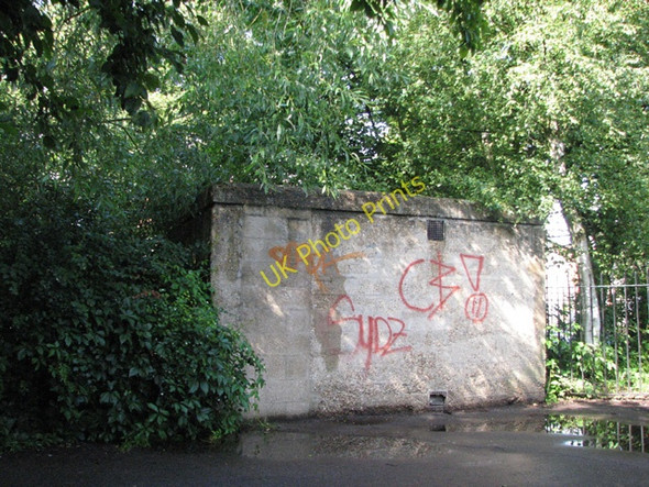 Photo 6"x4" World War 2 Air-raid Shelter at Coleridge Rec Cambridge\/TL4658 c2009